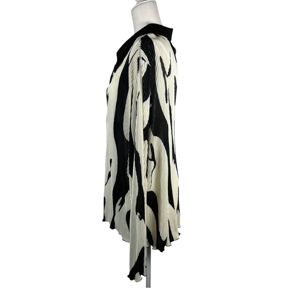 Fashion Nova 3X Zahara Button Down Abstract Shirt Top Long Sleeve Collar NWT - Picture 3 of 8